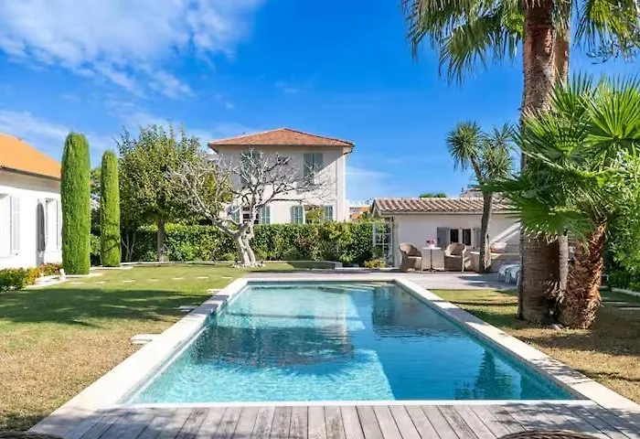 Petit - Cap D'antibes * Antibes